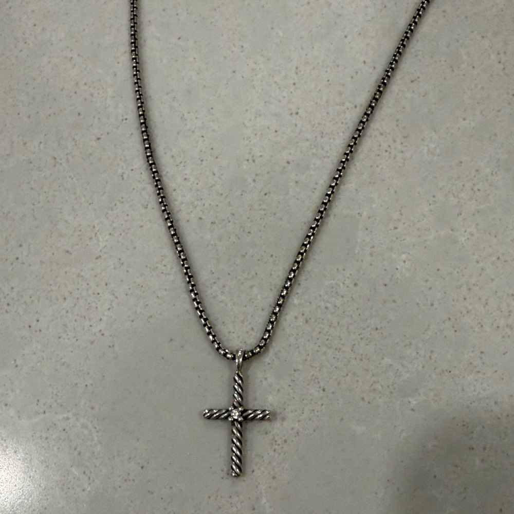 Sterling Silver David Yurman Cable Cross Pendant Necklace - Picture 6 of 7